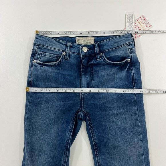 Free People Womens Jeans Size 24 High Rise Busted Knee Skinny Jeans Blue 24 - Picture 5 of 9